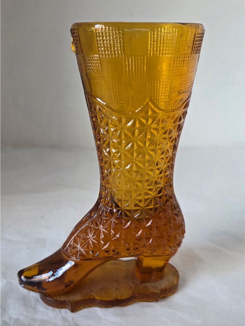 B&H Antique Style Daisy & Button Style Glass Amber Boot Shoe Vase Flower Holder